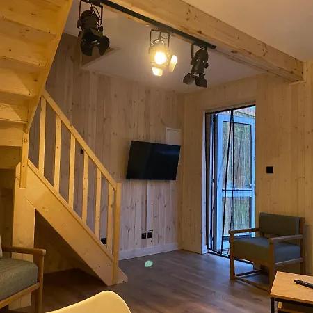 Trzy Jeziora Z Zewnetrznym - Sauna, Balia Do Schladzania I Jacuzzi * Małe Swornegacie