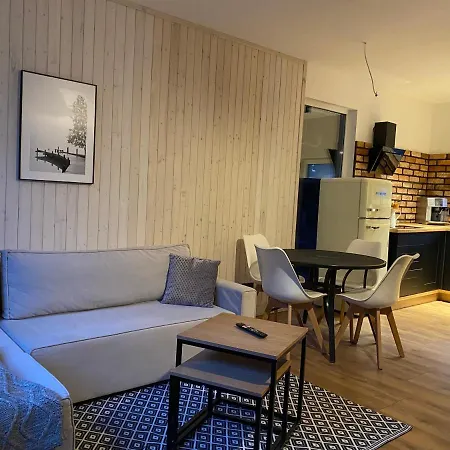 Trzy Jeziora Z Zewnetrznym - Sauna, Balia Do Schladzania I Jacuzzi Małe Swornegacie