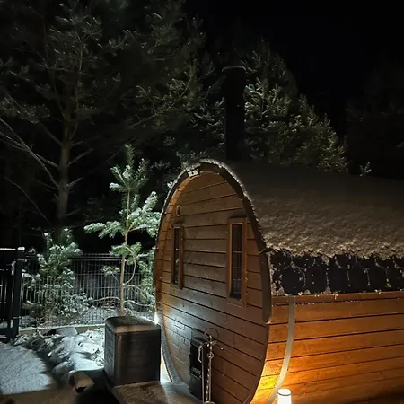 Trzy Jeziora Z Zewnetrznym - Sauna, Balia Do Schladzania I Jacuzzi 別荘