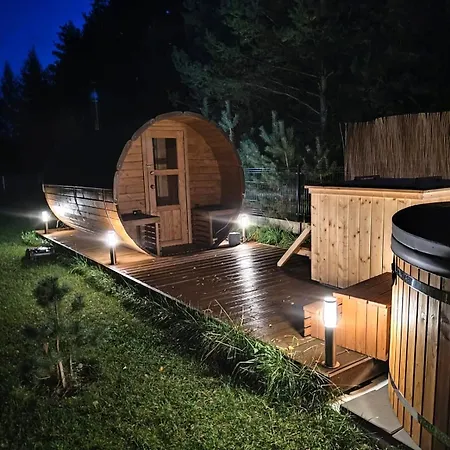 Trzy Jeziora Z Zewnetrznym - Sauna, Balia Do Schladzania I Jacuzzi 別荘