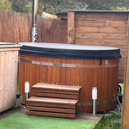 Trzy Jeziora Z Zewnetrznym - Sauna, Balia Do Schladzania I Jacuzzi