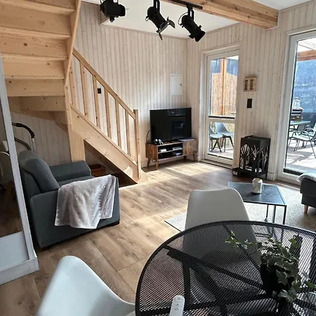 Trzy Jeziora Z Zewnetrznym - Sauna, Balia Do Schladzania I Jacuzzi * Małe Swornegacie