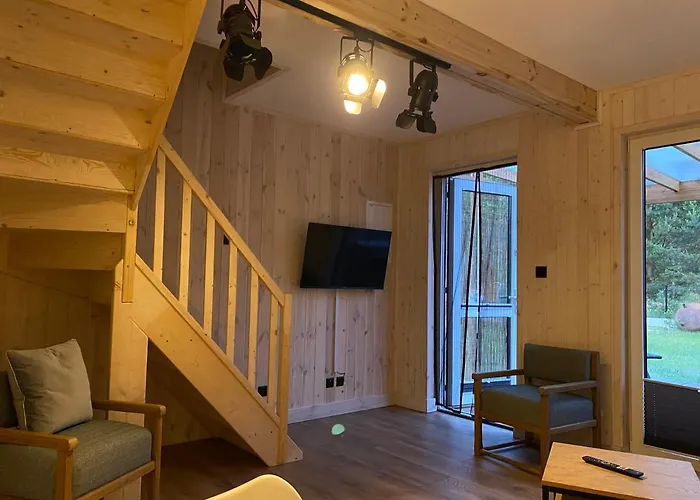 Trzy Jeziora Z Zewnętrznym - Sauna, Balia Do Schładzania I Jacuzzi * Male Swornegacie