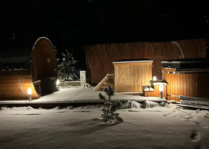 Trzy Jeziora Z Zewnętrznym - Sauna, Balia Do Schładzania I Jacuzzi Dom wakacyjny *