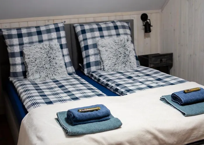 Trzy Jeziora Z Zewnętrznym - Sauna, Balia Do Schładzania I Jacuzzi